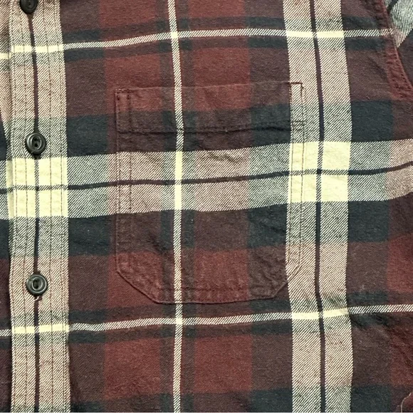 American Eagle Outfitters Men's Plaid Flannel Shirt - Maroon and Cream - Picture 6 of 7